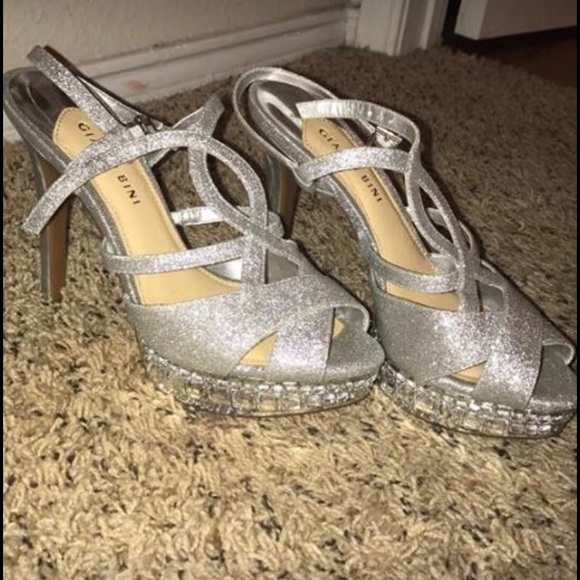 Shoes - Heels